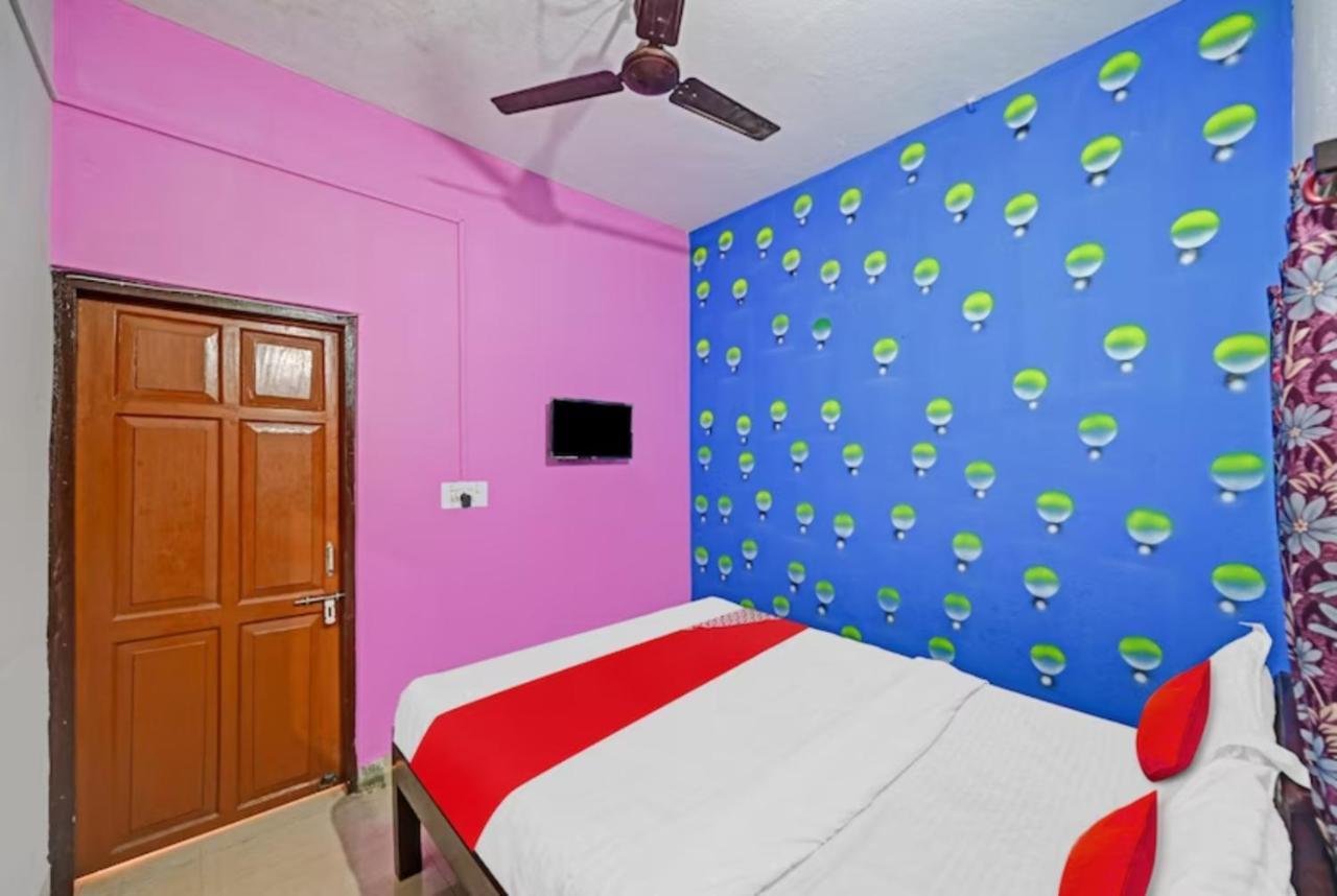 Hotel Madison Homes Бхубанешвар Екстериор снимка