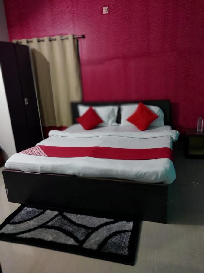 Hotel Madison Homes Бхубанешвар Екстериор снимка
