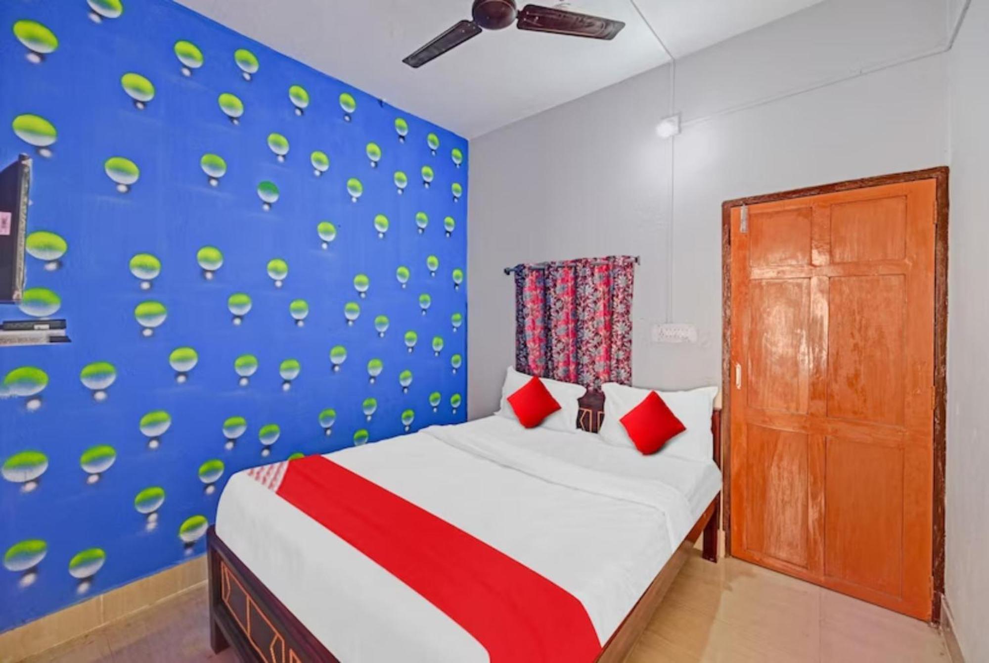 Hotel Madison Homes Бхубанешвар Екстериор снимка