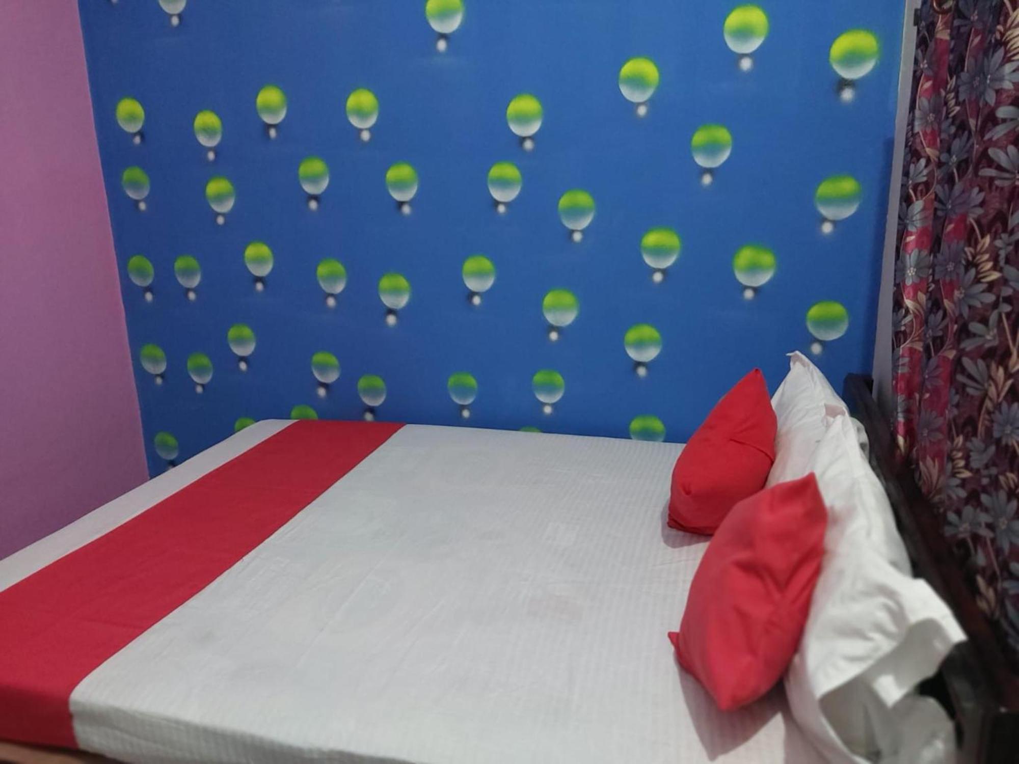 Hotel Madison Homes Бхубанешвар Екстериор снимка